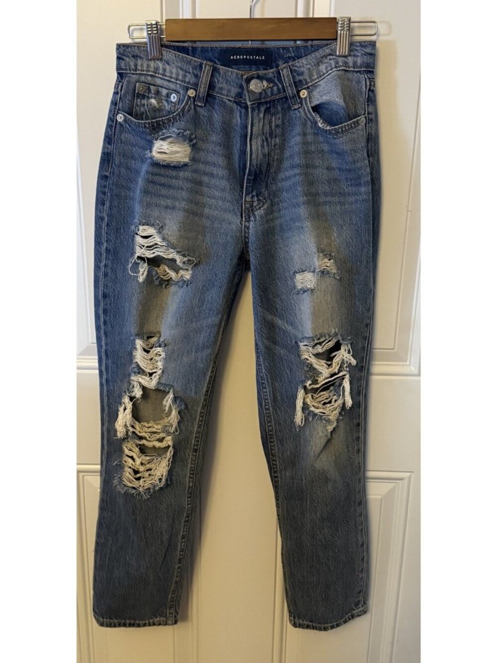 Aéropostale Aero  Premium Air Denim Ripped Destroyed Mom Jeans Size 2